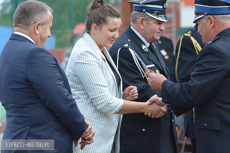 Przekazanie sztandaru strażakom z OSP Głoska