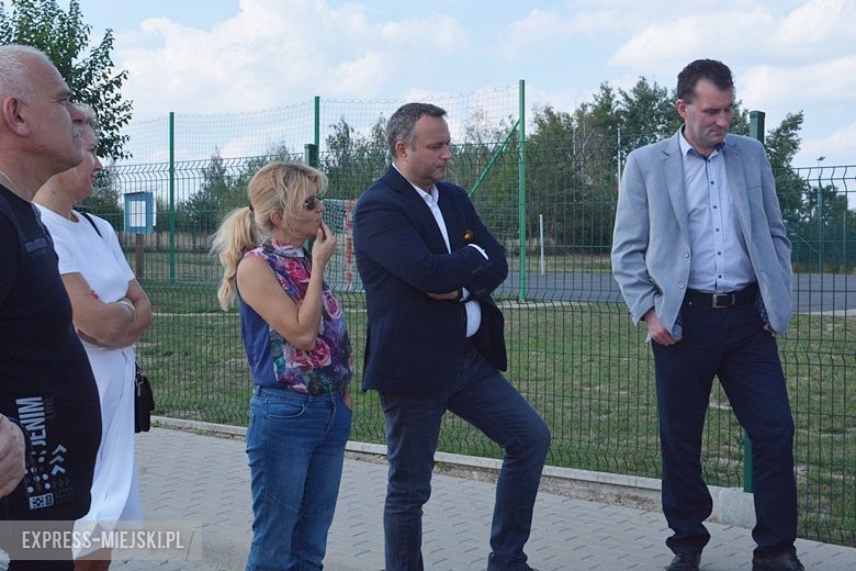 Wizytacja komisji w Rakoszycach