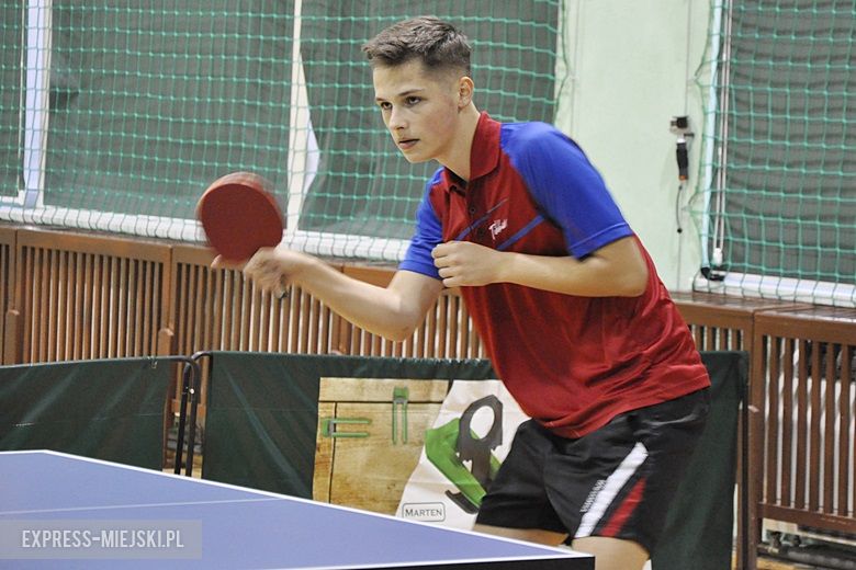 Piątkowy mecz tenisa w Ciechowie