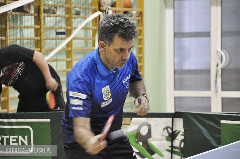 Piątkowy mecz tenisa w Ciechowie