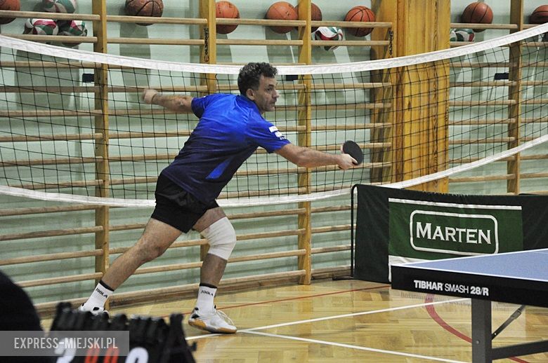 Piątkowy mecz tenisa w Ciechowie