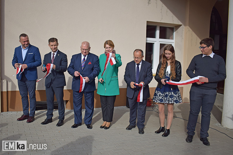 Uroczystości nadania imienia malczyckiej szkole