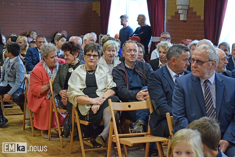 Uroczystości nadania imienia malczyckiej szkole
