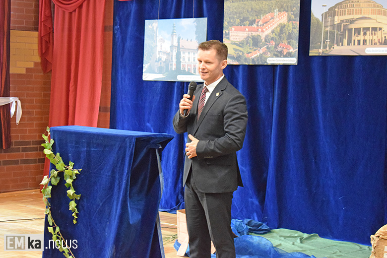 Uroczystości nadania imienia malczyckiej szkole