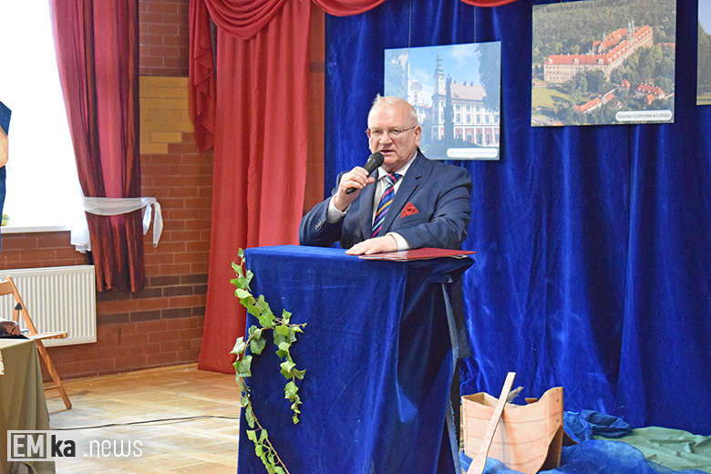Uroczystości nadania imienia malczyckiej szkole