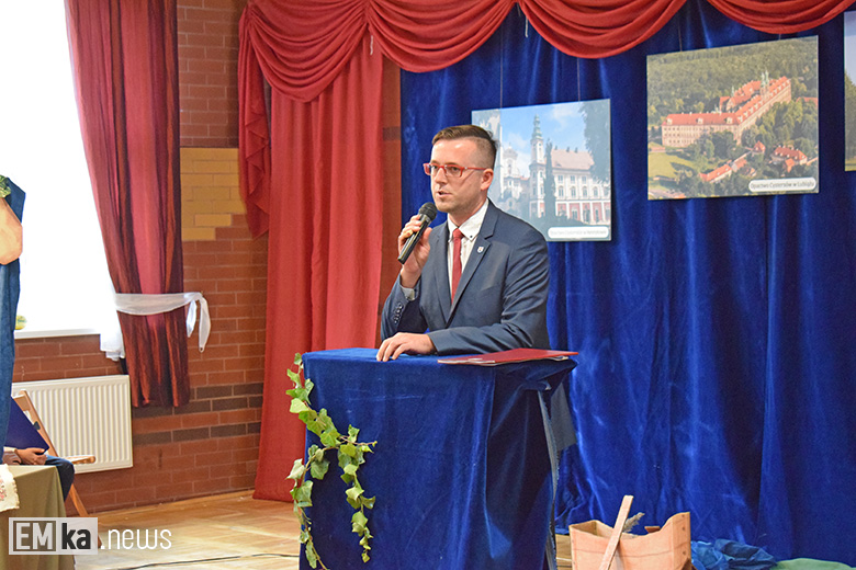 Uroczystości nadania imienia malczyckiej szkole