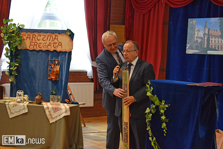 Uroczystości nadania imienia malczyckiej szkole