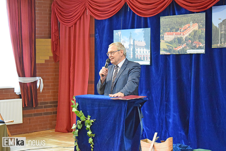 Uroczystości nadania imienia malczyckiej szkole