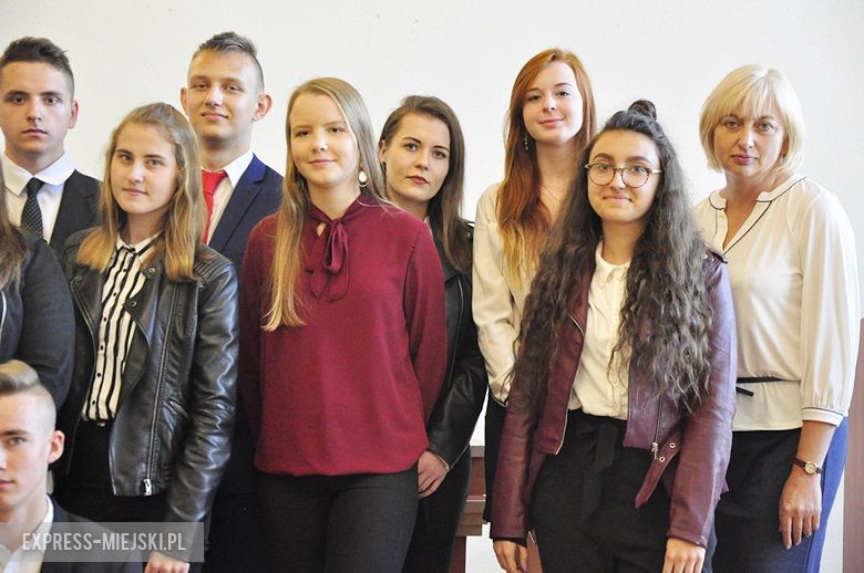 Wręczenie stypendiów w starostwie powiatowym