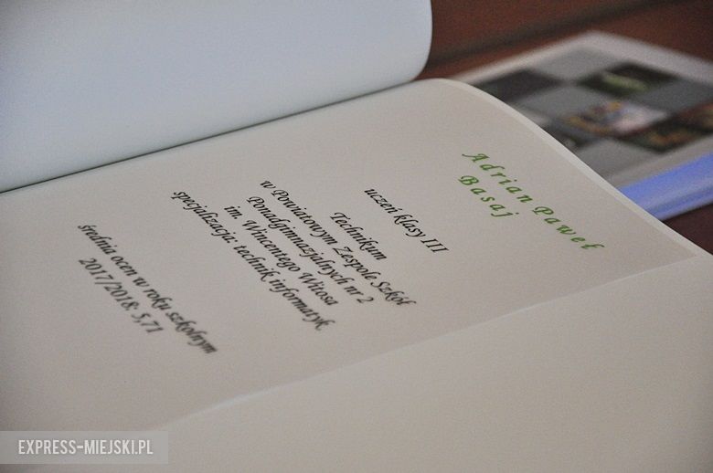 Wręczenie stypendiów w starostwie powiatowym