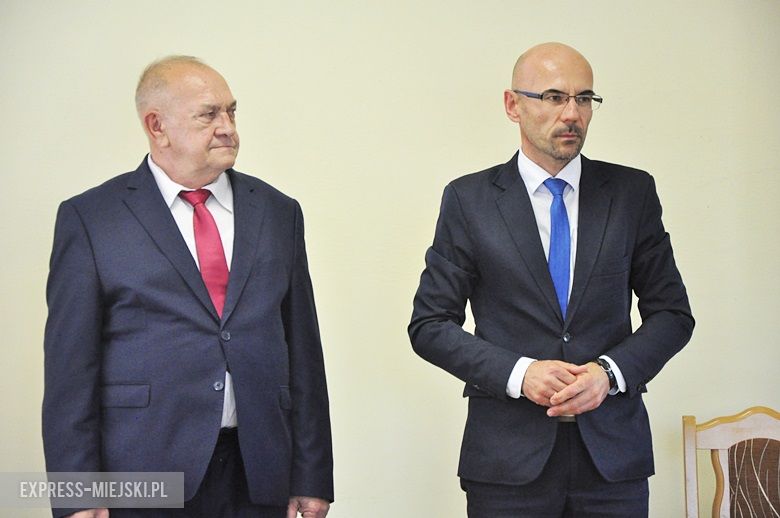 Sesja w Kostomłotach i podziękowanie dla radnych