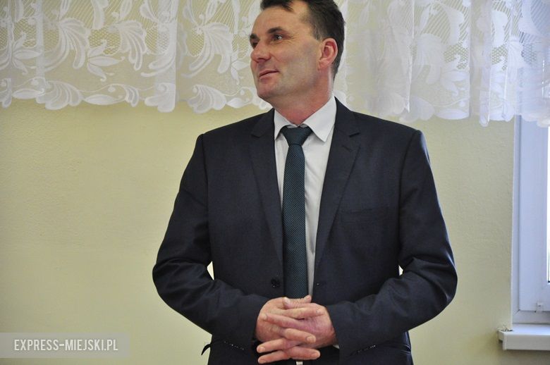 Sesja w Kostomłotach i podziękowanie dla radnych