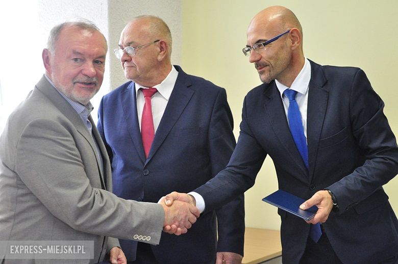 Sesja w Kostomłotach i podziękowanie dla radnych