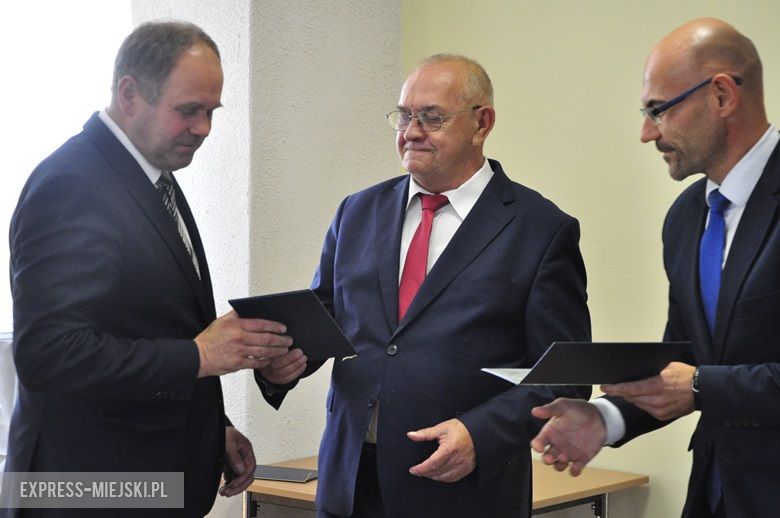 Sesja w Kostomłotach i podziękowanie dla radnych