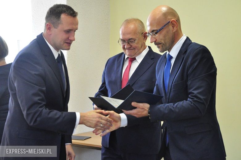 Sesja w Kostomłotach i podziękowanie dla radnych