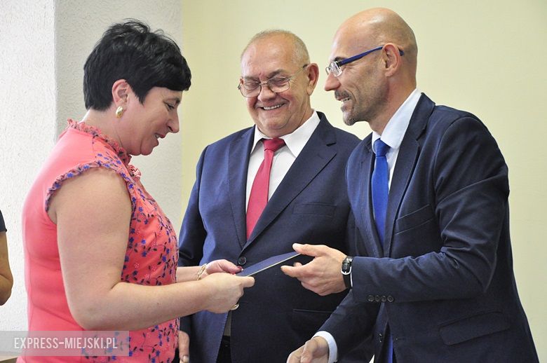 Sesja w Kostomłotach i podziękowanie dla radnych