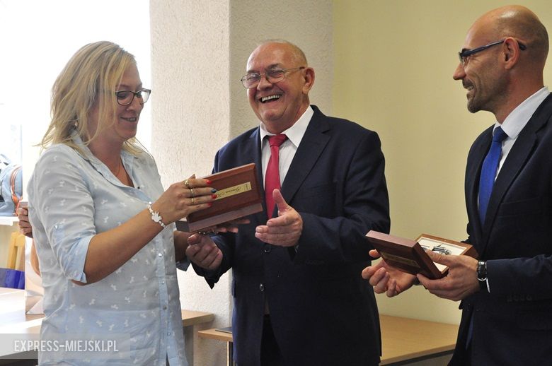 Sesja w Kostomłotach i podziękowanie dla radnych