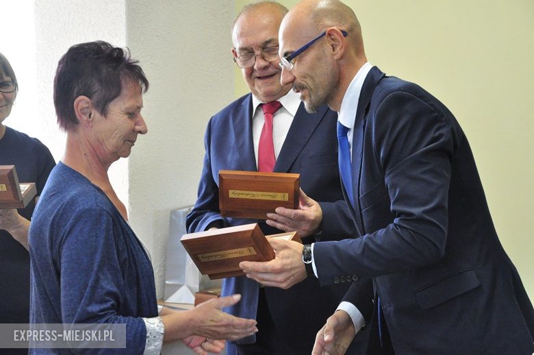 Sesja w Kostomłotach i podziękowanie dla radnych