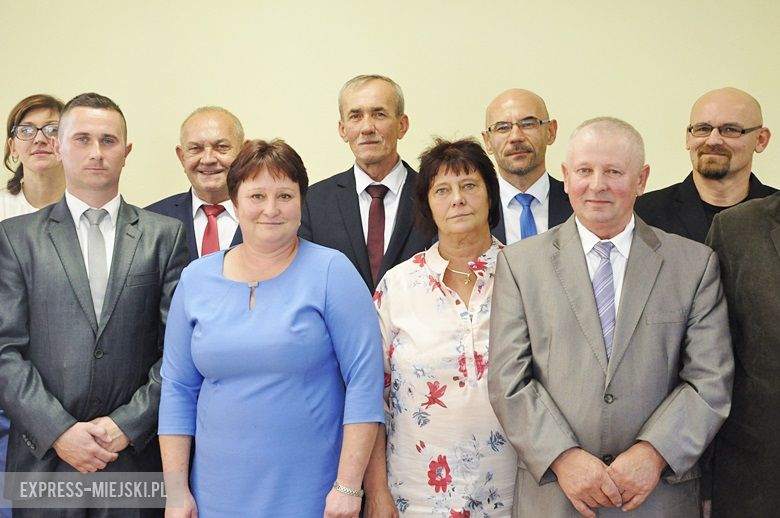 Sesja w Kostomłotach i podziękowanie dla radnych