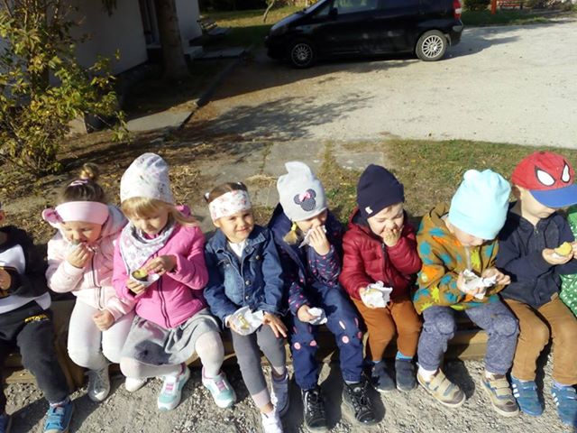 Dzień pieczonego ziemniaka w przedszkolu Pod Topolą