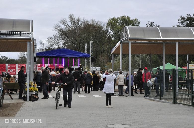 Oficjalne otwarcie targowiska