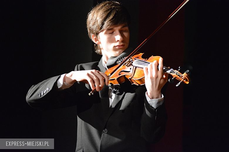 Koncert patriotyczny w średzkim domu kultury