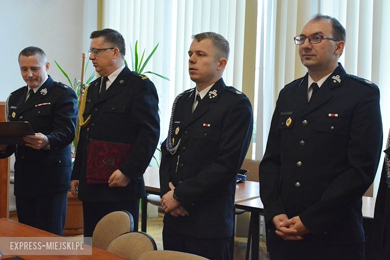 Wręczenie podziękowań wójtom i skarbnikowi