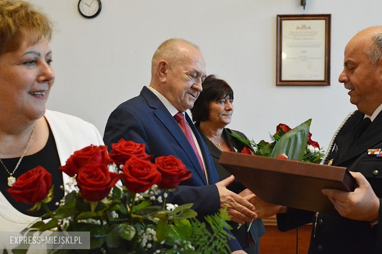 Wręczenie podziękowań wójtom i skarbnikowi