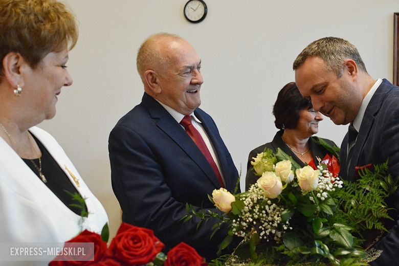 Wręczenie podziękowań wójtom i skarbnikowi
