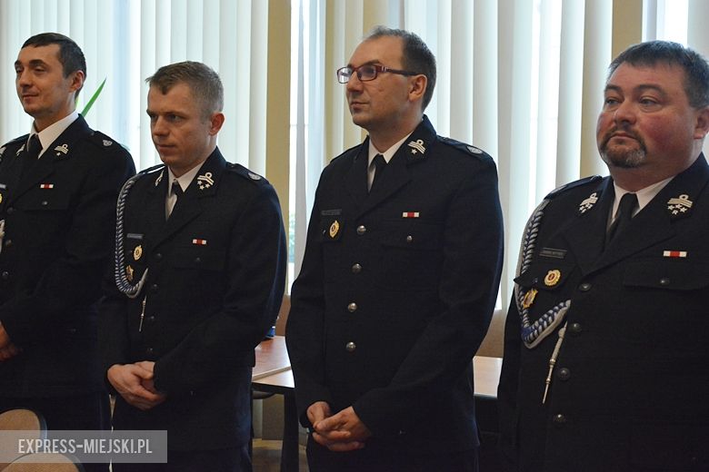 Wręczenie podziękowań wójtom i skarbnikowi