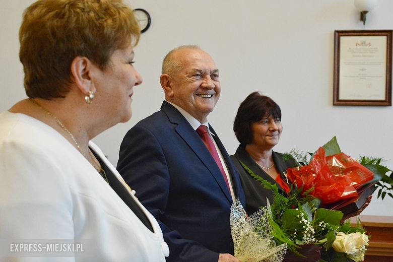 Wręczenie podziękowań wójtom i skarbnikowi