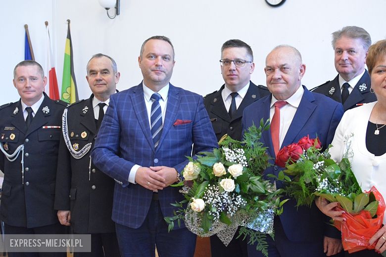 Wręczenie podziękowań wójtom i skarbnikowi