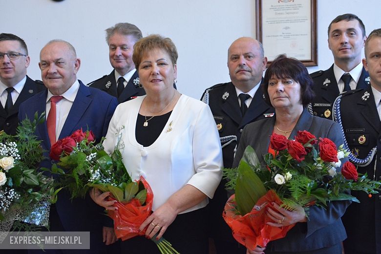 Wręczenie podziękowań wójtom i skarbnikowi