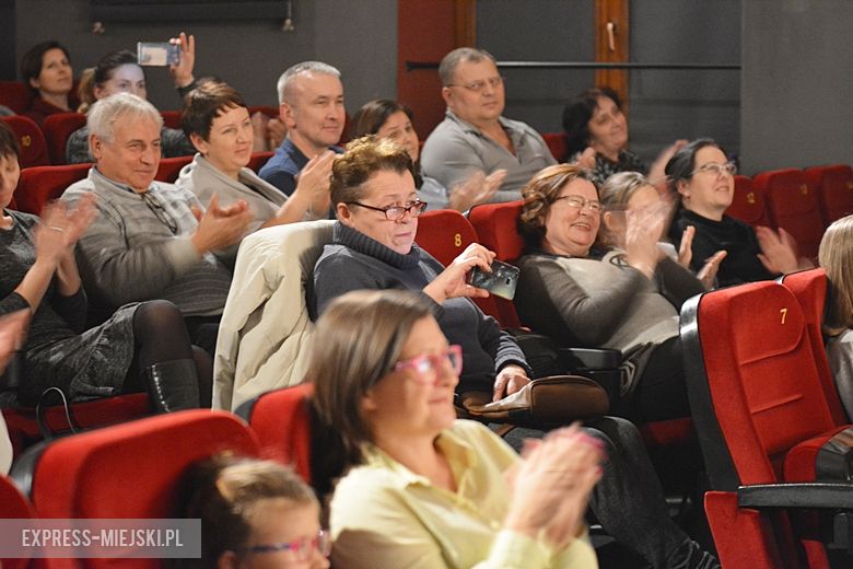 Młodzież przygotowała spektakl "Dziady"