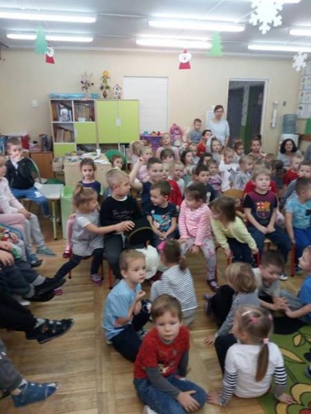 Dzieci w święto Barbórki odwiedził górnik