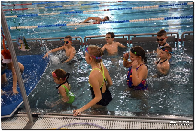 Mikołajki na basenie