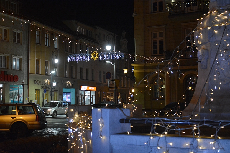 Świąteczne dekoracje w miescie