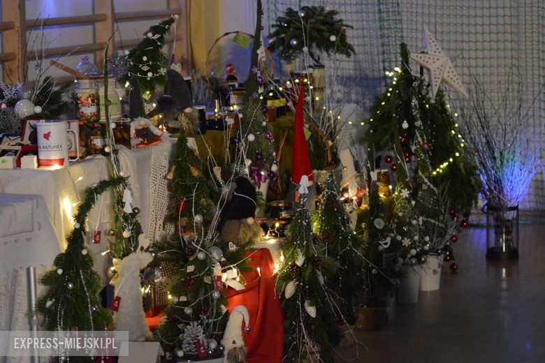 Kiermasz Bożonarodzeniowy w Miękini
