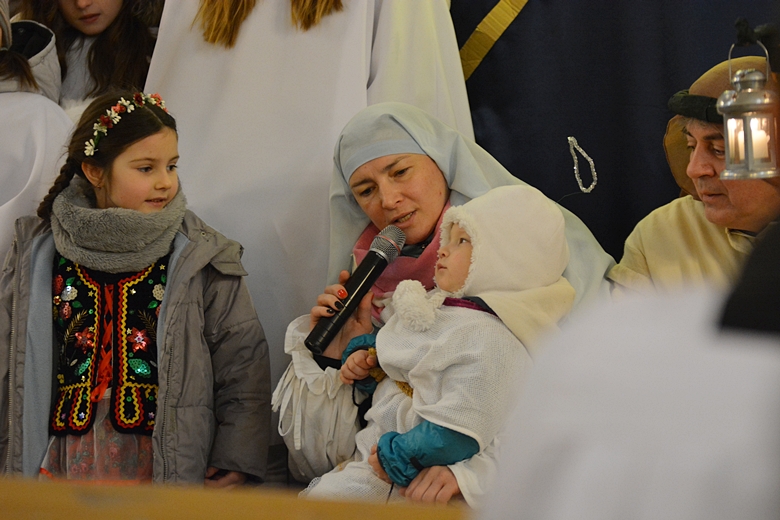 Jasełka w kościele w Krynicznie