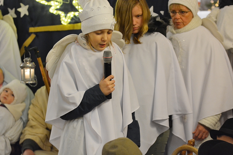 Jasełka w kościele w Krynicznie