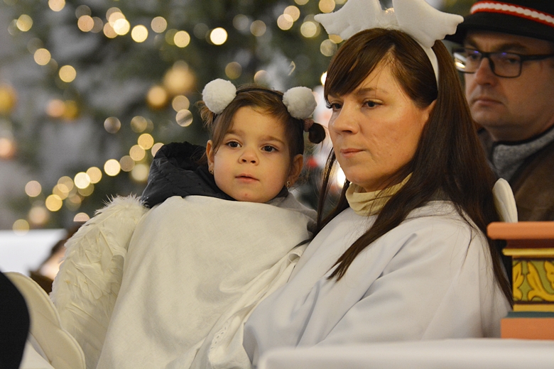 Jasełka w kościele w Krynicznie