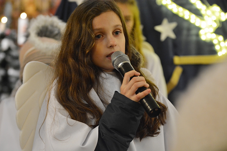 Jasełka w kościele w Krynicznie