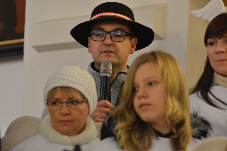 Jasełka w kościele w Krynicznie