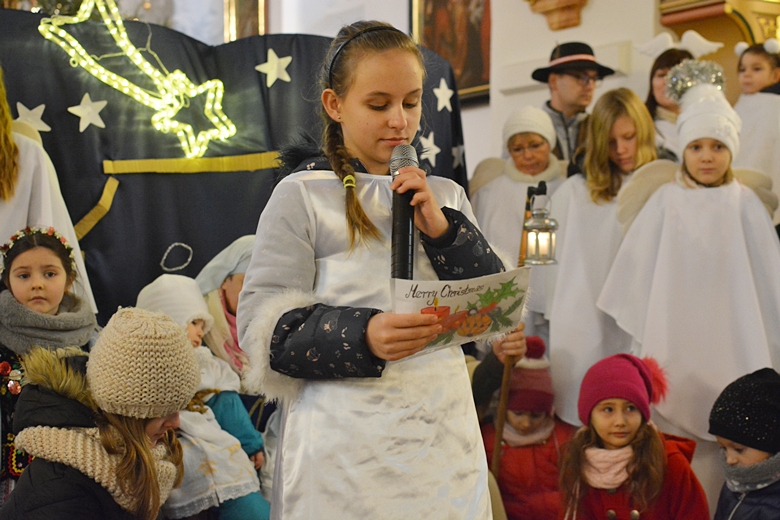 Jasełka w kościele w Krynicznie