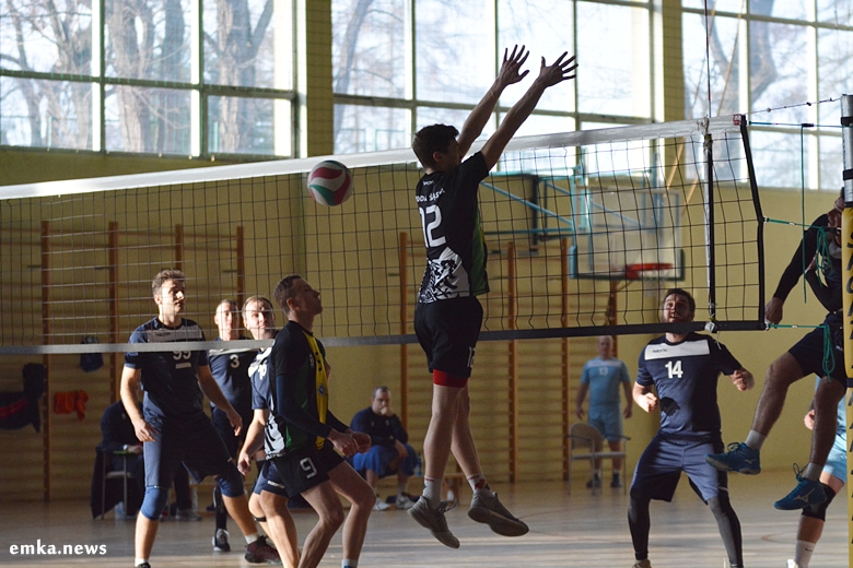  LZS Fiuka Średzianin vs AKS Strzegom 