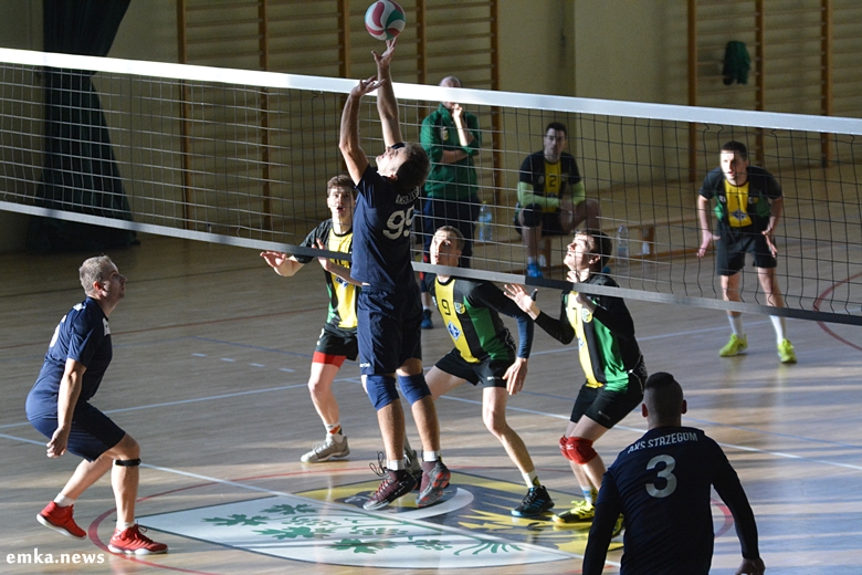  LZS Fiuka Średzianin vs AKS Strzegom 