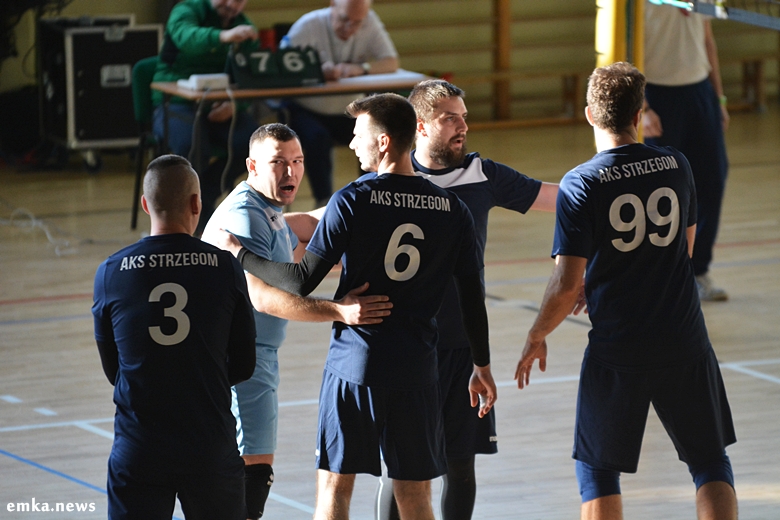  LZS Fiuka Średzianin vs AKS Strzegom 