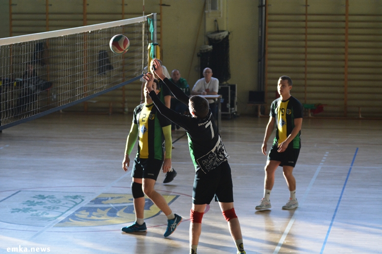  LZS Fiuka Średzianin vs AKS Strzegom 