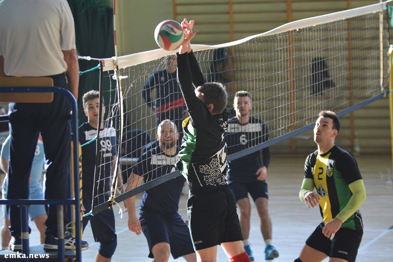  LZS Fiuka Średzianin vs AKS Strzegom 