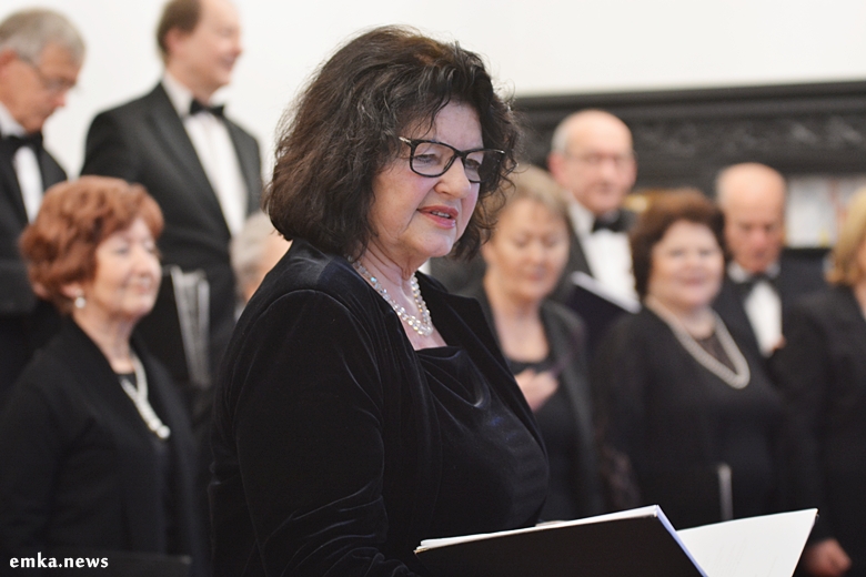 Kolędnicy w Zamku na wodzie w Wojnowicach